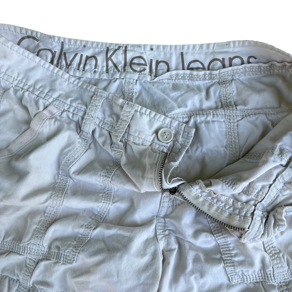 Calvin Klein Jeans Cargo Shorts Size 10 - Picture 5 of 6